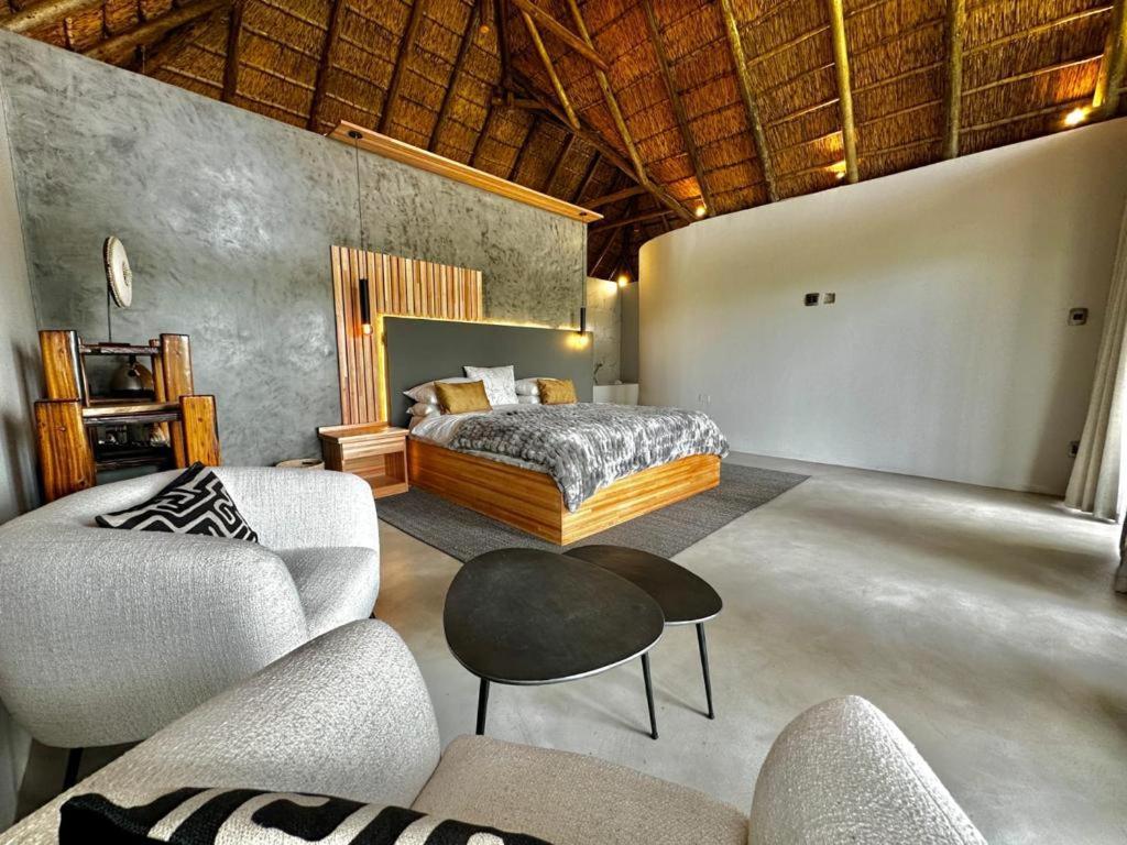 La Joya Lodge Conference Centre And Spa Pelindaba Екстериор снимка