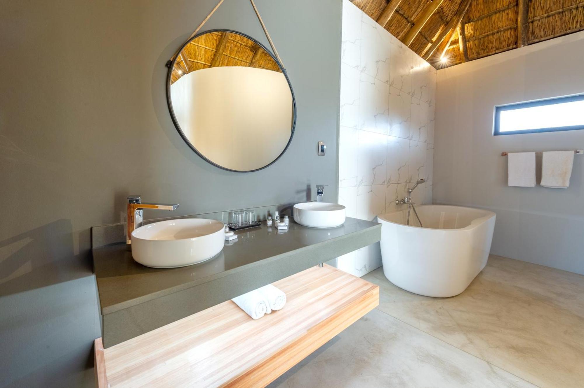 La Joya Lodge Conference Centre And Spa Pelindaba Екстериор снимка